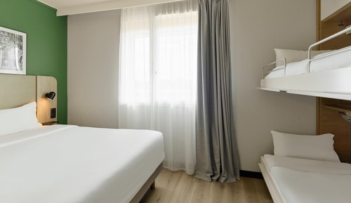 Standard Room, Multiple Beds