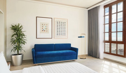 Superior Room, 1 King Bed, Partial Sea View