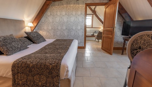 Family Room, 1 Queen Bed with Sofa bed