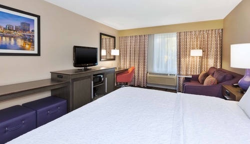 One king bed study non smoking