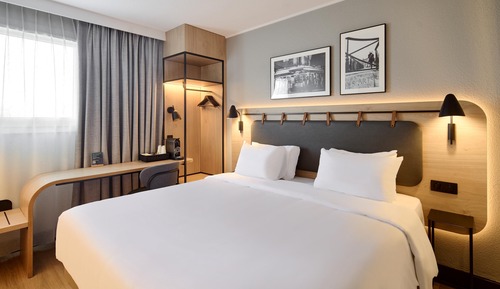 Superior Room, 1 King Bed