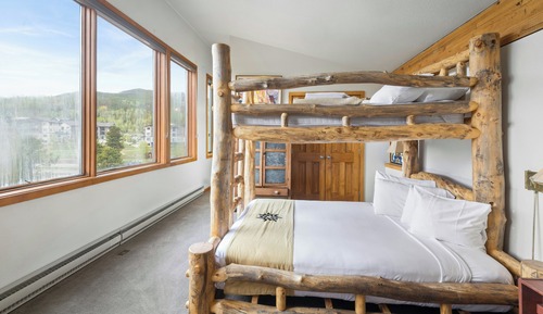 Condo, 3 Bedrooms