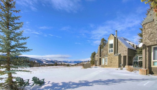 Condo, 2 Bedrooms (The Pines)