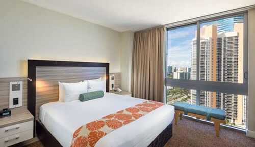 Classic Room, 1 King Bed, Bay View