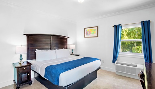 Deluxe King Island Room