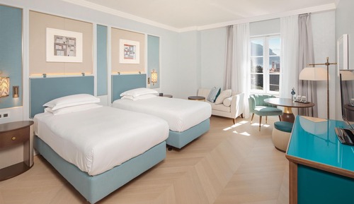 Twin Guest Room with Sea View 