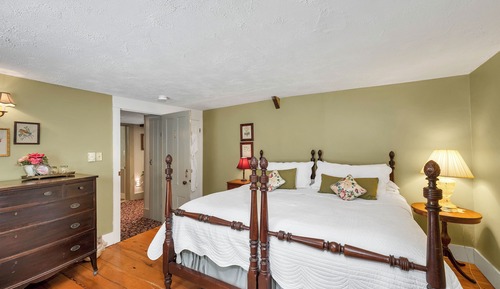 King or 2 Twin Beds Room #1