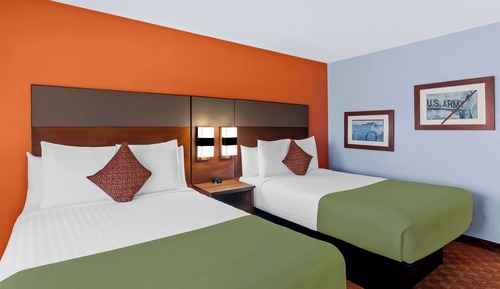 Standard Room, 2 Queen Beds, Non Smoking, Microwave