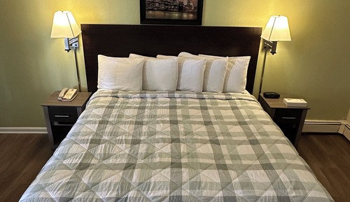 Standard Room, 1 King Bed