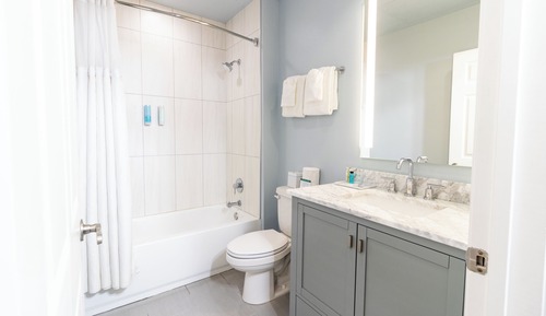 Ground Floor Suite (Pet Friendly)