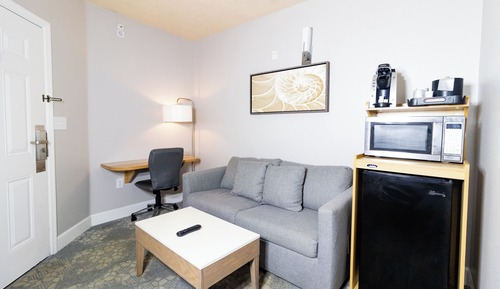 Pool View Suite