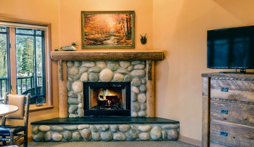 Cabin, 1 Queen Bed with Sofa bed (Riverfront)