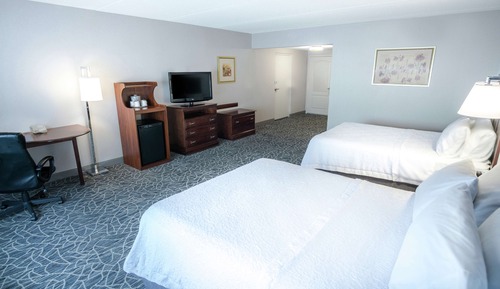 Room, 2 Queen Beds, Accessible, Non Smoking