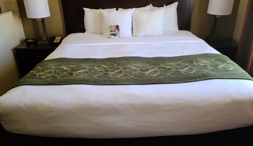 Suite, 1 King Bed with Sofa bed, Accessible, Non Smoking