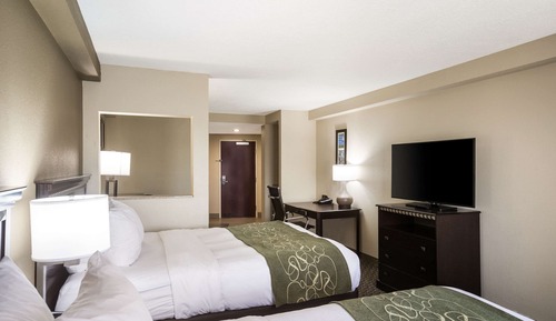 Suite, 2 Queen Beds, Non Smoking