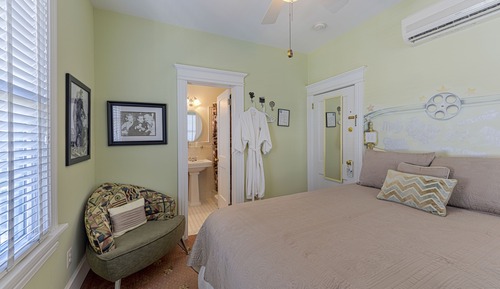 Standard Double Room, Ensuite (50's Movie Room)