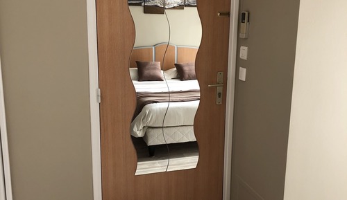 Chambre Double - Vue Latérale sur Mer