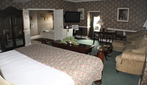 Executive Room, 1 King Bed, Jetted Tub