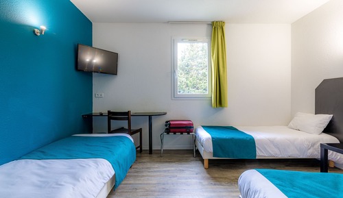 Triple Room (Air conditioned)