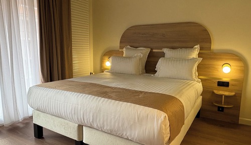 Superior Double Room, 1 King Bed, Balcony