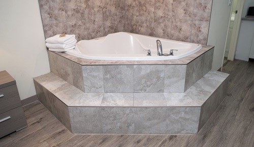 Room, 1 Queen Bed (Heart Shaped Jacuzzi)
