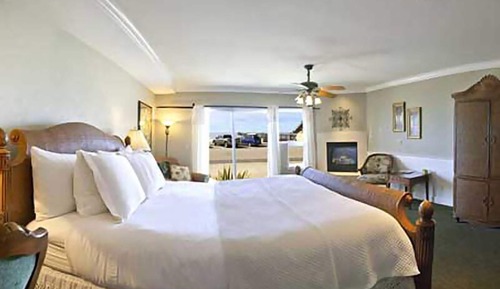 Room, 1 King Bed, Fireplace, Ocean View