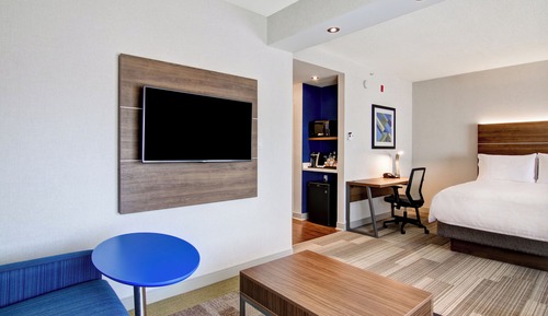 Suite, Multiple Beds (Extra Floor Space)