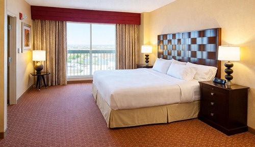 Premium Room, 1 King Bed, Accessible, Non Smoking