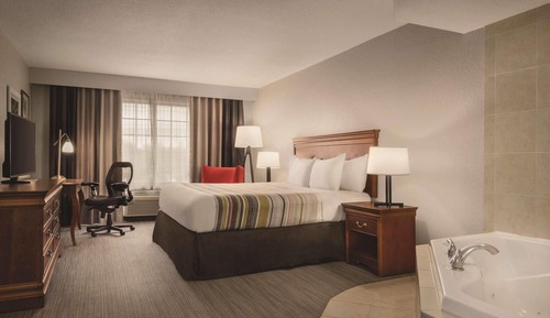 Suite, 1 King Bed, Non Smoking (with Whirlpool)