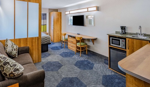 Studio Suite, 1 Queen Bed, Accessible, Non Smoking (Tub with Grab Bars)