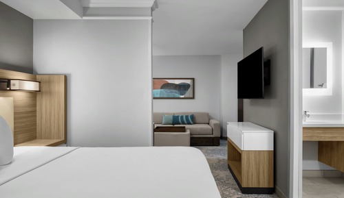 Suite, Multiple Beds