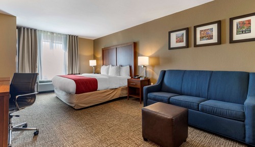 Suite, 1 King Bed with Sofa bed, Accessible, Non Smoking