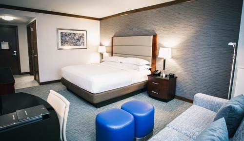 Room, 1 King Bed, Club Lounge Access