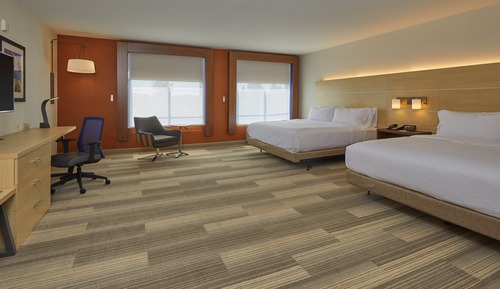 Standard Room, 2 Queen Beds, Roll-in Shower (Mobility, Roll-In Shower)