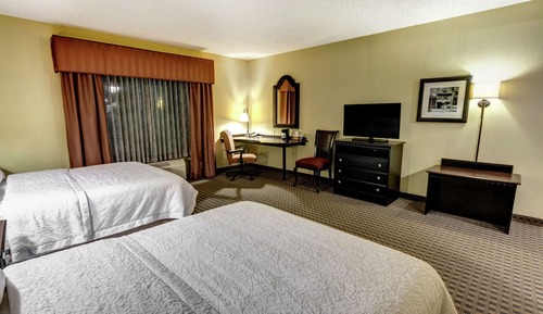 Room, 2 Queen Beds, Accessible, Non Smoking