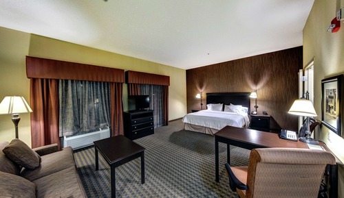 Suite, 1 King Bed, Accessible, Non Smoking