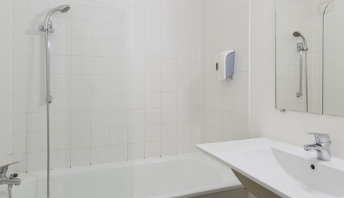 Room, 1 Double Bed, Private Bathroom (Cabrio)
