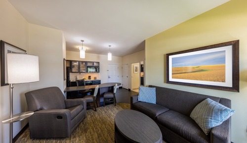 Suite, 1 Bedroom, Kitchen (1 King, Living Area)