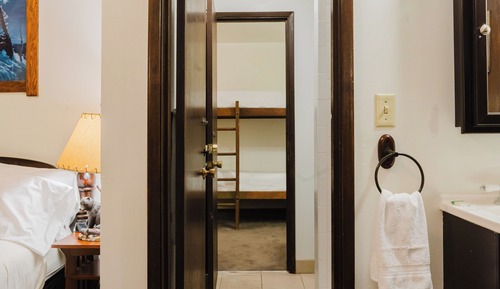 Alpine Family for 6 - Double Bed plus 2 Bunk Beds