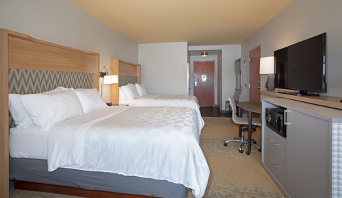 Standard Room, 2 Queen Beds, Accessible (Communications, Roll-In Shower)