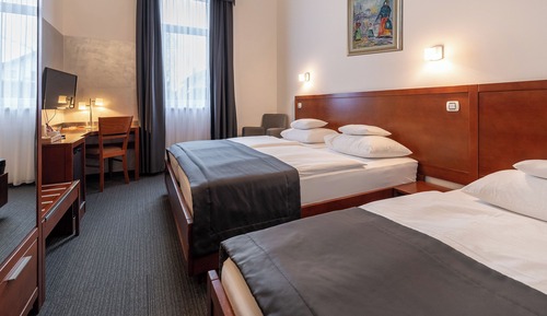 Comfort Room, Multiple Beds