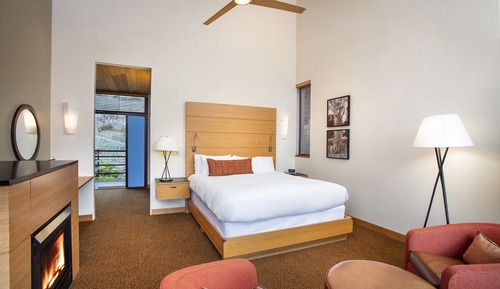 Standard Room, 1 King Bed (Contemporary)