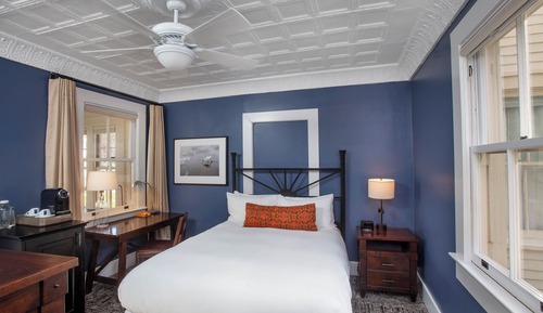 Room, 1 Queen Bed (Historic)