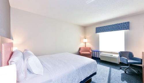 One king bed non-smoking