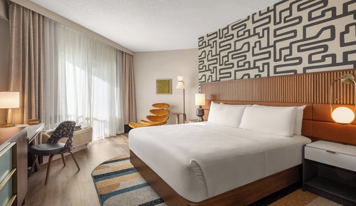 Suite, 1 Bedroom (with Living Area)