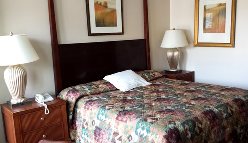 Standard Room, 1 King Bed