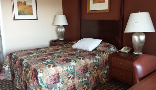 Standard Room, 1 Queen Bed