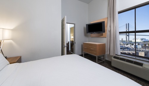 Standard Room, 2 Queen Beds, Accessible (Communications)