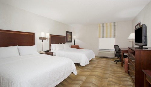 Room, 2 Queen Beds, Accessible, Non Smoking