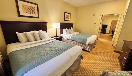 Room, 2 Queen Beds, Non Smoking (Accesible, Roll-in-Shower)